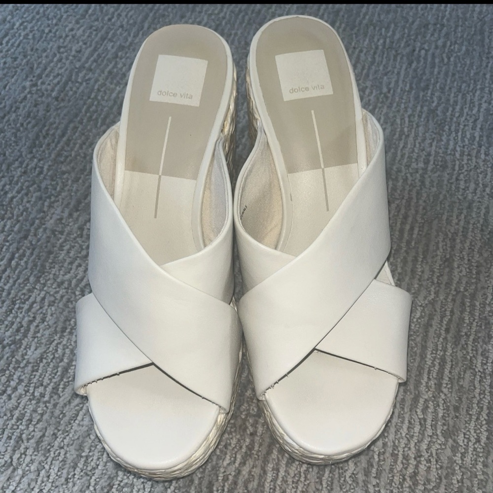 Dolce Vita Womens Eliana White Open Toe Slip On Platform Sandals